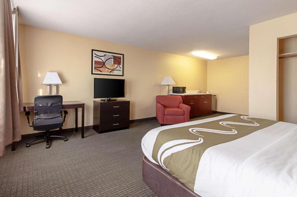 Quality Inn & Suites Arbor Exterior foto