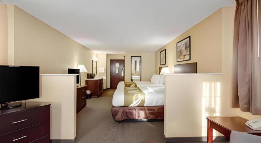 Quality Inn & Suites Arbor Exterior foto